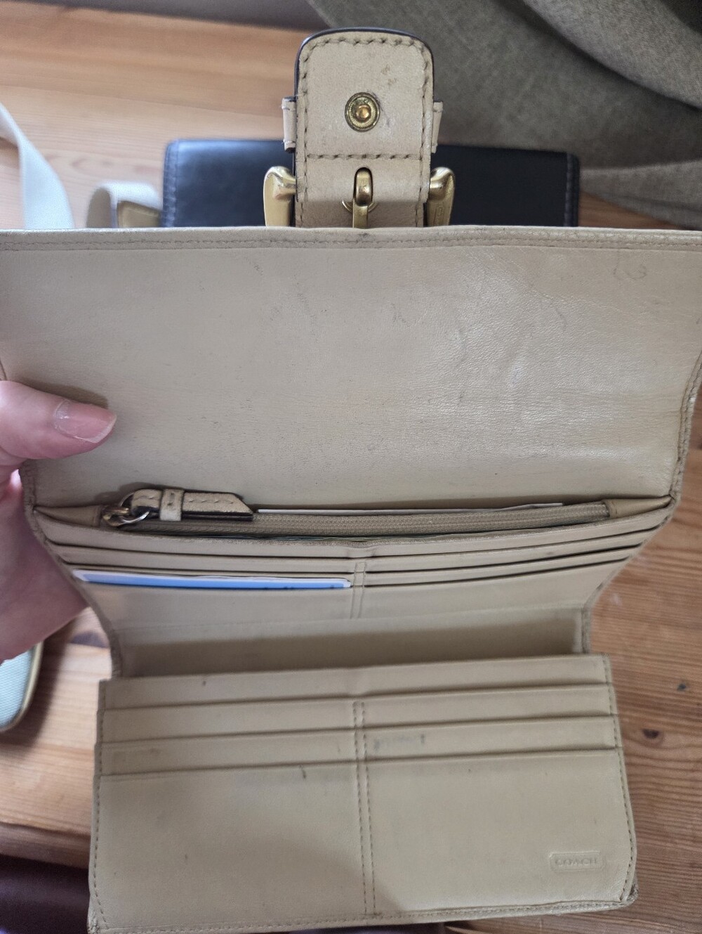 Coach 2000s bundle of 2 wallets - Picture 4 of 6